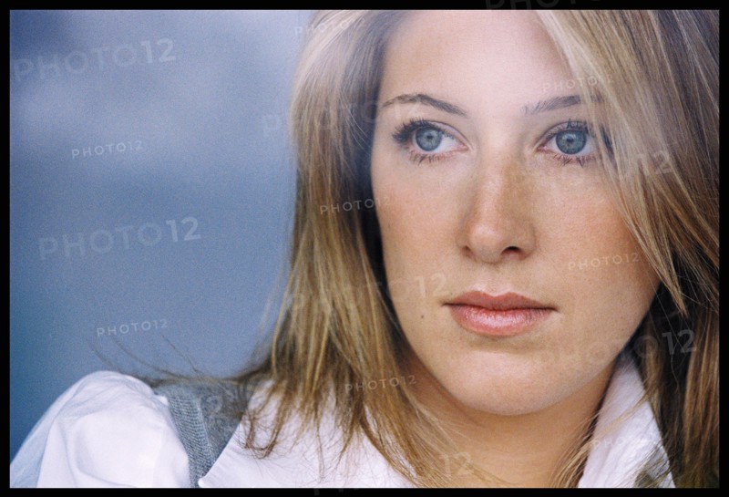 00/04/2005. Exclusif: Close-up Amanda Sthers.
