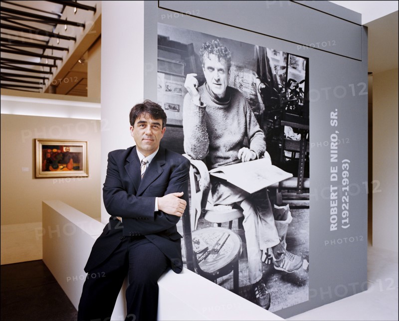 06/18/2005. American actor Robert De Niro opens exhibition of Robert De Niro Sr. paintings at La Piscine in Roubaix.
