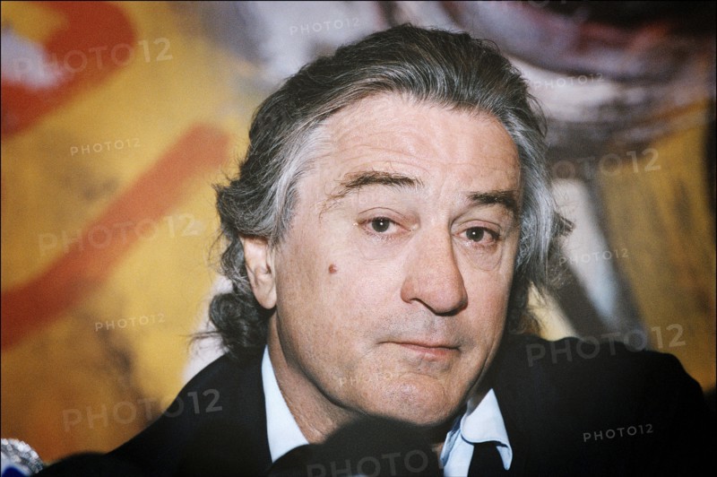 06/18/2005. American actor Robert De Niro opens exhibition of Robert De Niro Sr. paintings at La Piscine in Roubaix.