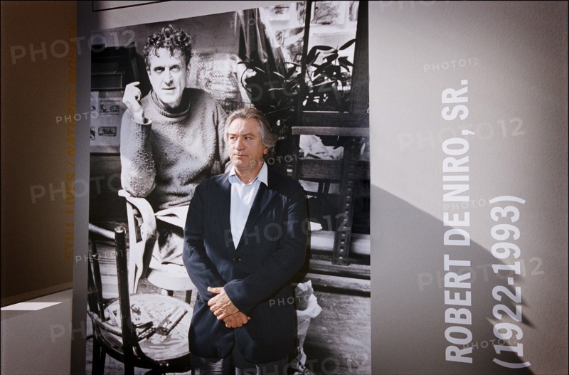 06/18/2005. American actor Robert De Niro opens exhibition of Robert De Niro Sr. paintings at La Piscine in Roubaix.