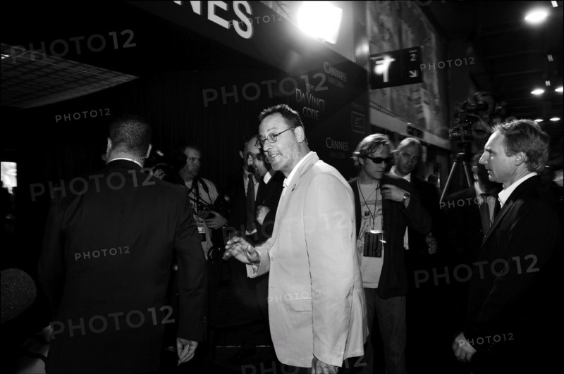 05/16/2006. Arrival of Da Vinci Code crew at Cannes rail station.