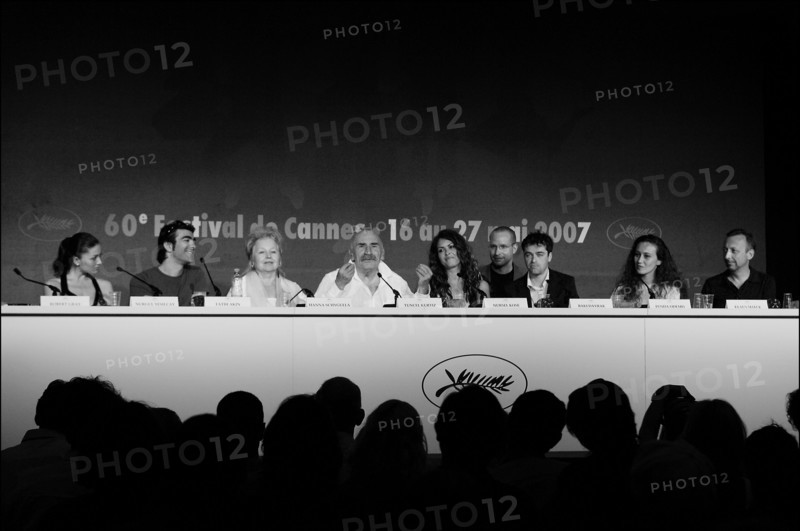 05/23/2007 - Conference 'Auf der anderen seite'. 60th Festival de Cannes.