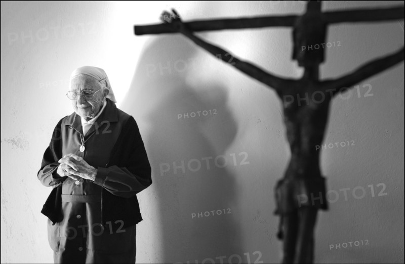 Soeur Emmanuelle, 2002