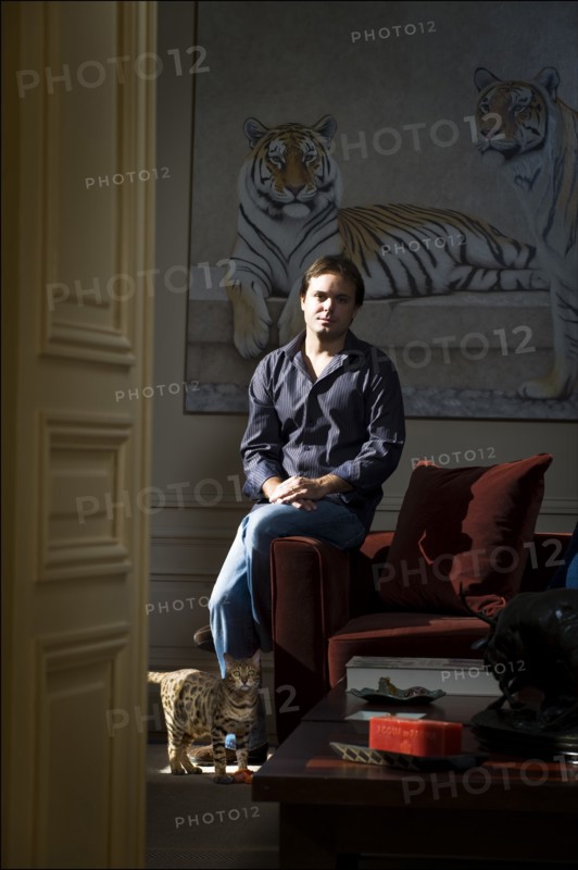 10/09/2008. EXCLUSIVE. Close up french writer Romain Sardou.