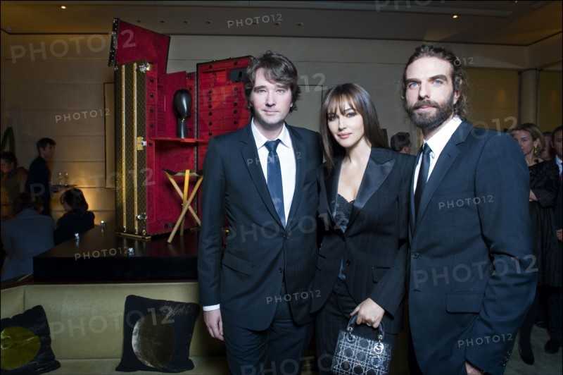 12/03/2008. John Nollet, hair stylist at the launching his campaign 'hair room service around the world'.