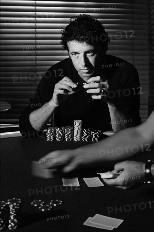 Patrick Bruel lors d'une partie de poker