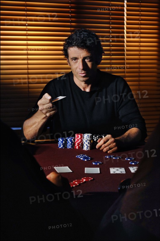 Patrick Bruel lors d'une partie de poker