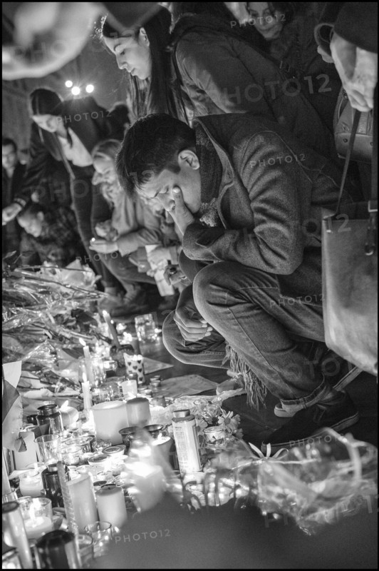 Hommage aux victimes des attentats du 13 novembre 2015 à Paris