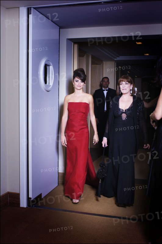 Penelope Cruz and Carmen Maura