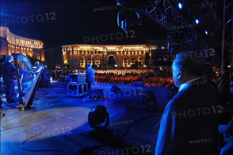 Concert de Charles Aznavour à Erevan (Arménie), le 30 septembre 2006
