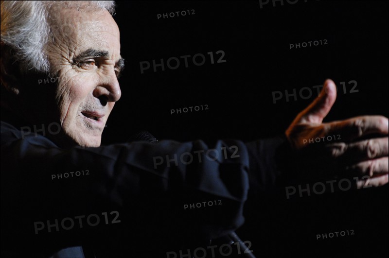 Charles Aznavour sur scène à New York, le 17 septembre 2006