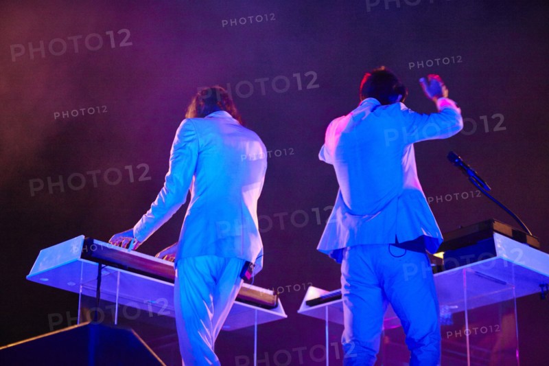 Breakbot on stage