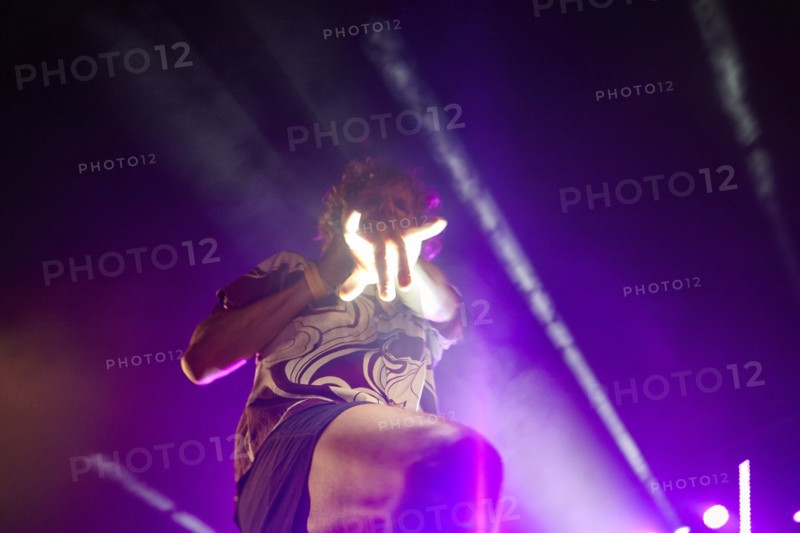 Chk Chk Chk on stage