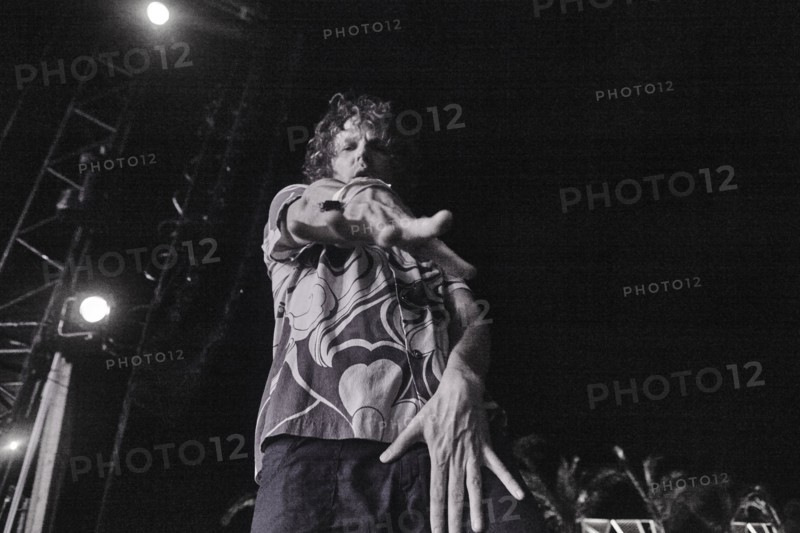 Chk Chk Chk on stage