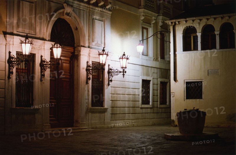 Venise. Palais Grassi