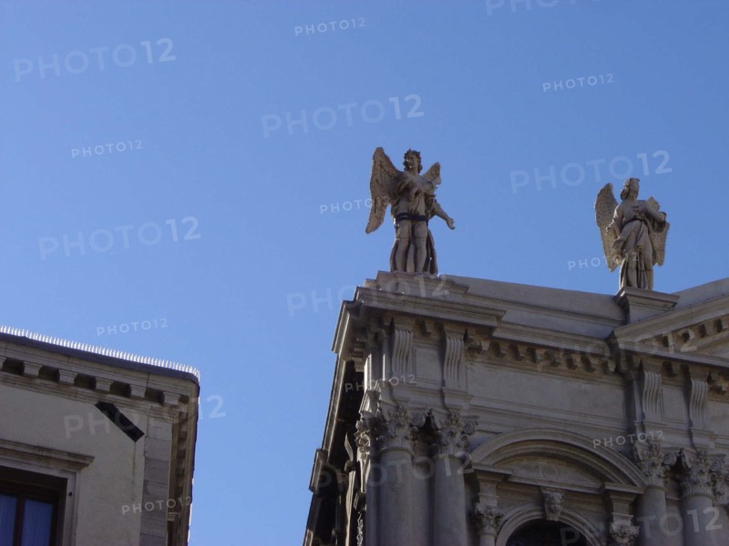 Venise Scuola Grande San Teodoro, architecture des 16ème et 17ème siècles, façade, anges
