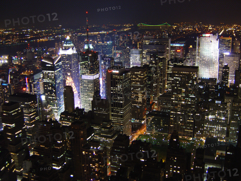 New-York (USA), Manhattan, Vue de nuit depuis l'Empire State Building (vers Times Square, Broadway et l'Avenue of the Americas, le Rockefeller Center)