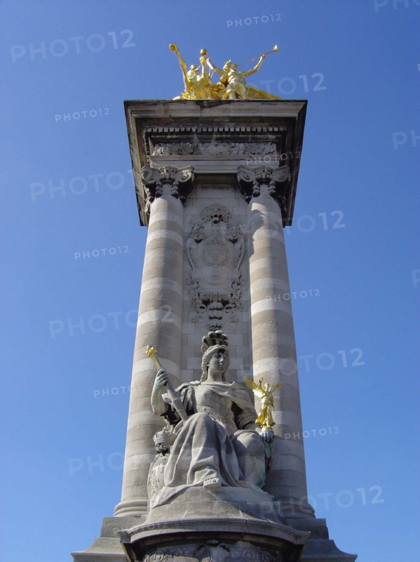 Détail du pont Alexandre III à Paris