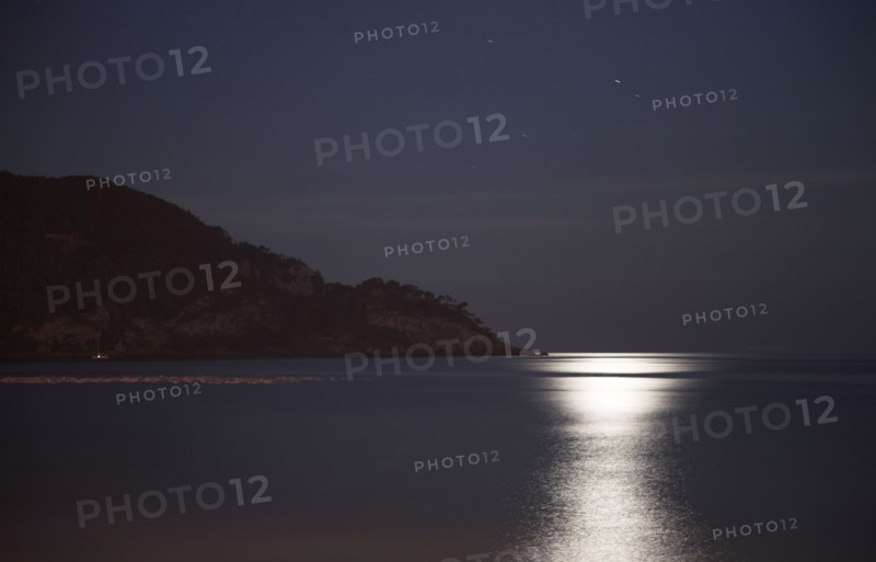 Provence340 Clair de lune sur la Méditerranée, nuit
