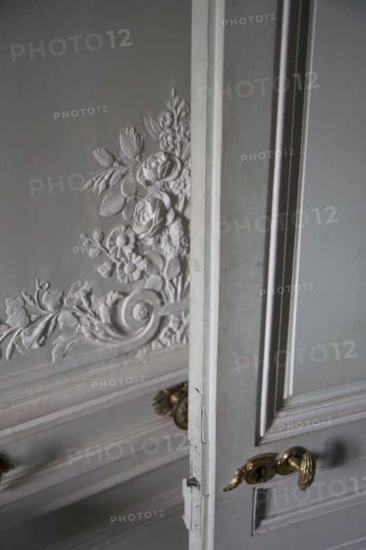 Versailles121 Château de Versailles, Petit Trianon, cabinet de toilette, porte et boiseries