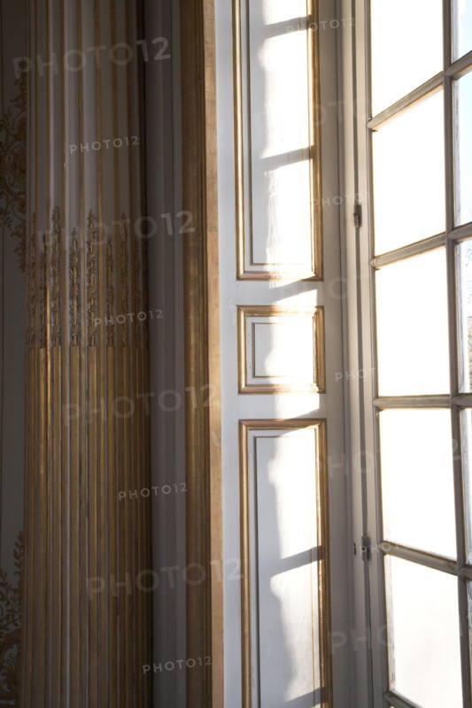 Versailles154 Château de Versailles, Petit Trianon, Pavillon français, boiseries, fenêtres