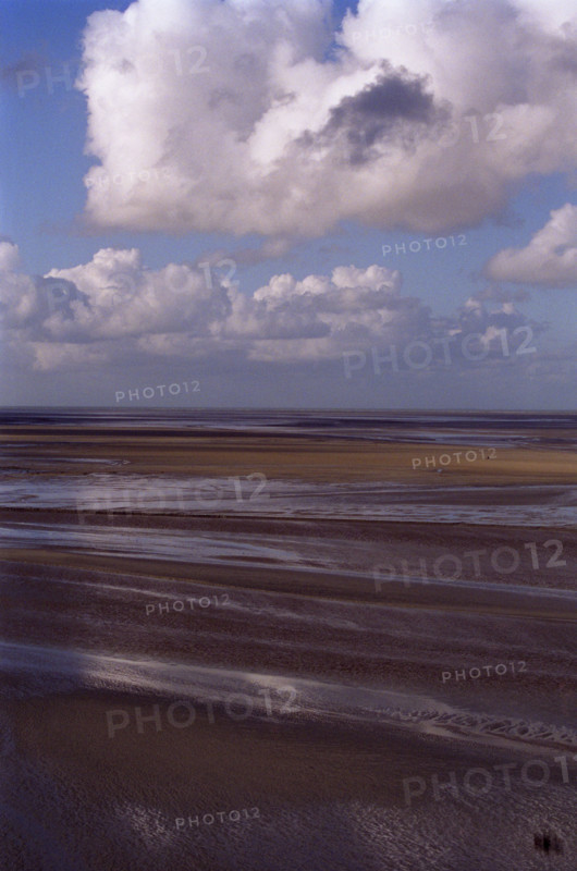MtSaintMichel6 Baie du Mont Saint Michel, reflets sur les sables et nuages