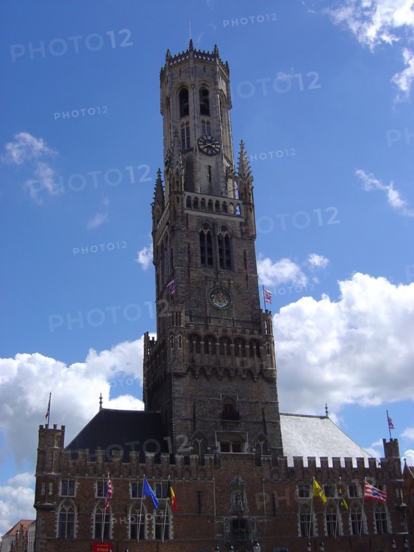 Bruges. Beffroi (Belfort) sur la Grand-Place (Markt)