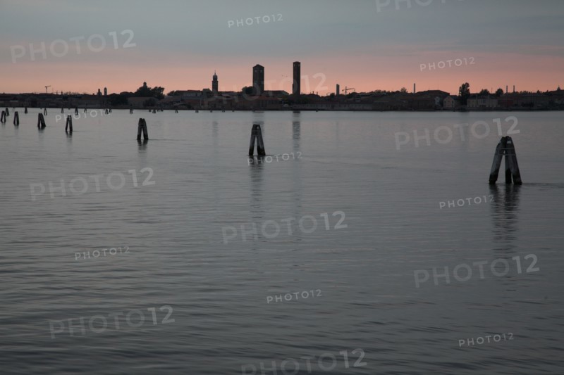 Lagune nord de Venise au soleil couchant