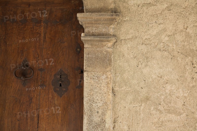 Provence712 Lubéron, porte ancienne