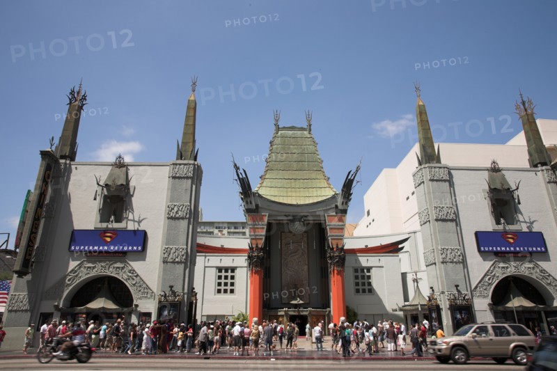 Grauman's Chinese Theatre, 6925 Hollywood Boulevard, Walk of Fame