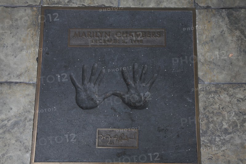 Sunset Boulevard, célébrités du film : Marilyn Chambers (mains)
