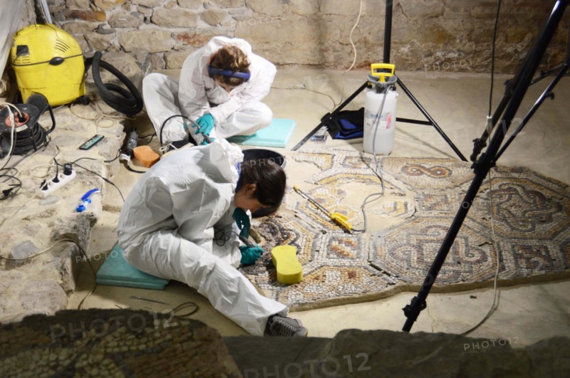 Restauration de mosaïques romaines
