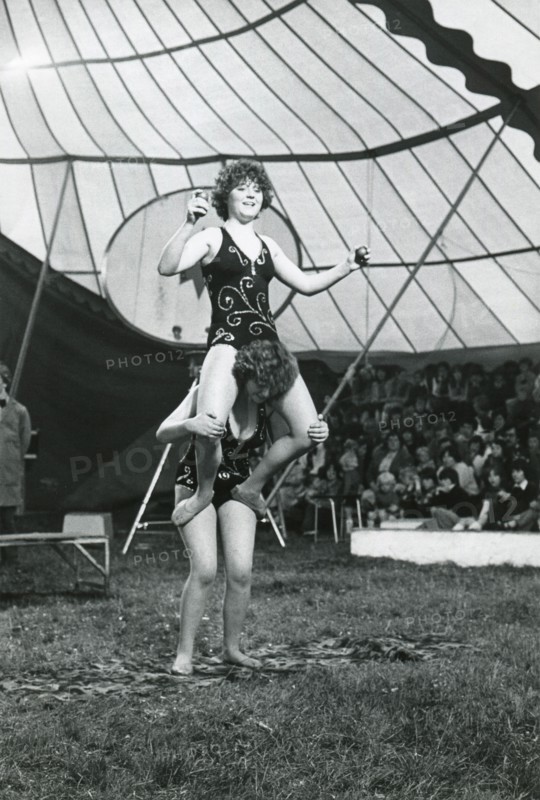 Circus performer, Dublin