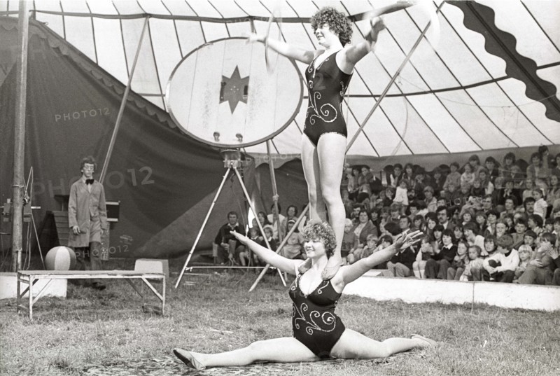 Circus performers, Dublin