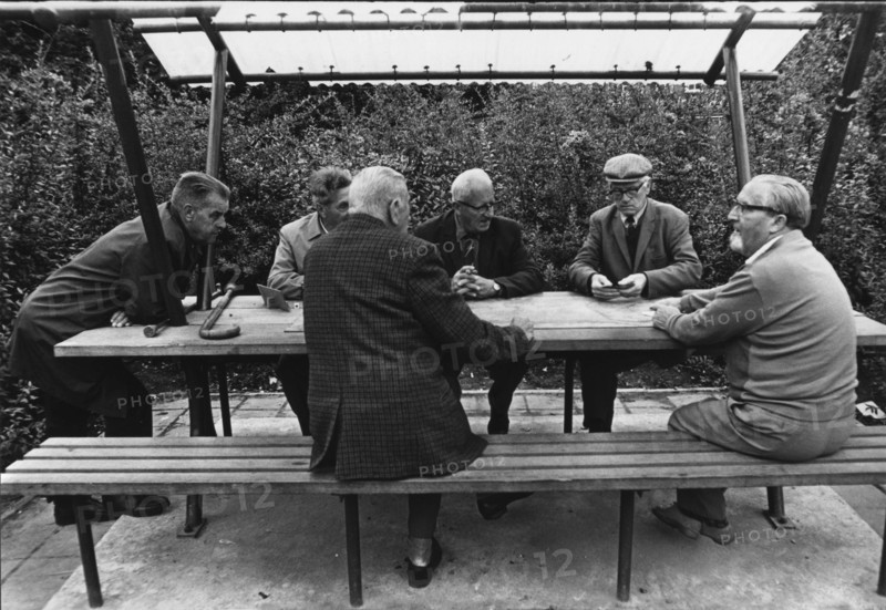 Card game