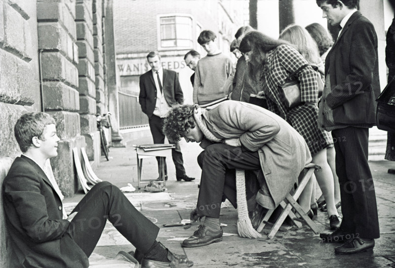 Street artist, Dublin, Ireland