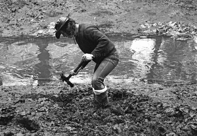 Bénévoles nettoyant le Grand Canal, en Irlande