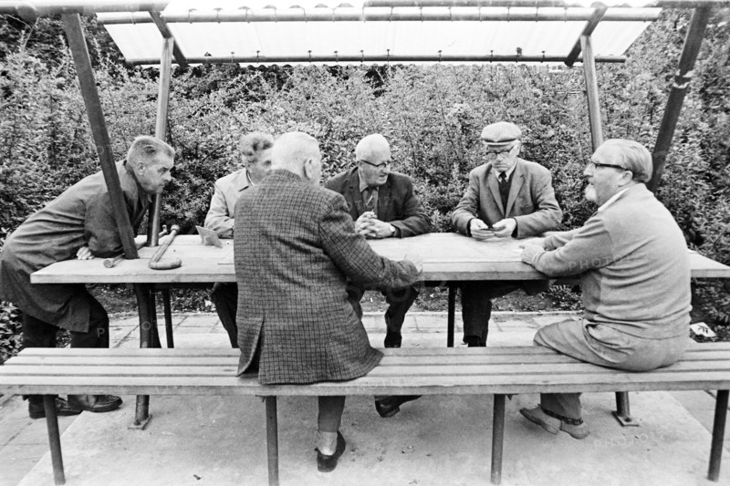 Amsterdam, card playing