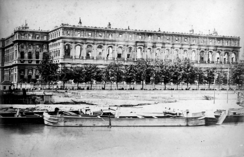 The Paris Commune: the Cour des Comptes after the fire
