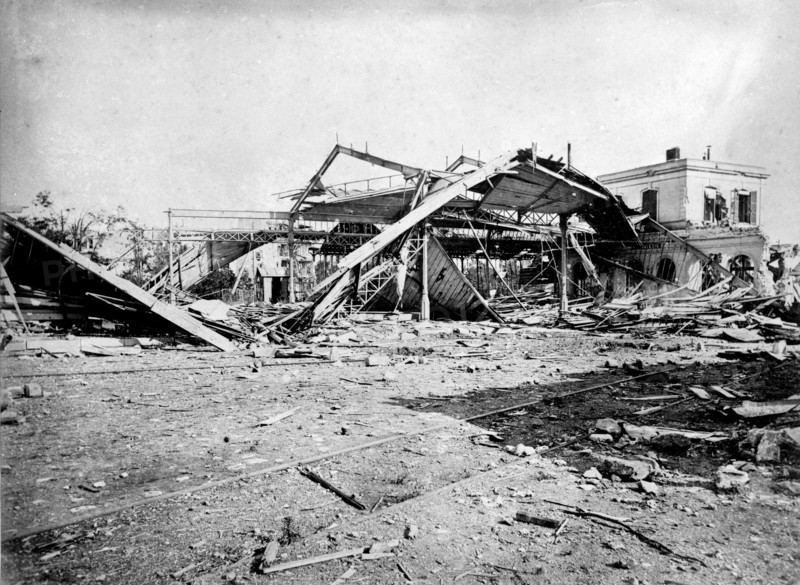 Commune de Paris : les destructions de la Porte Maillot, la station de chemin de fer