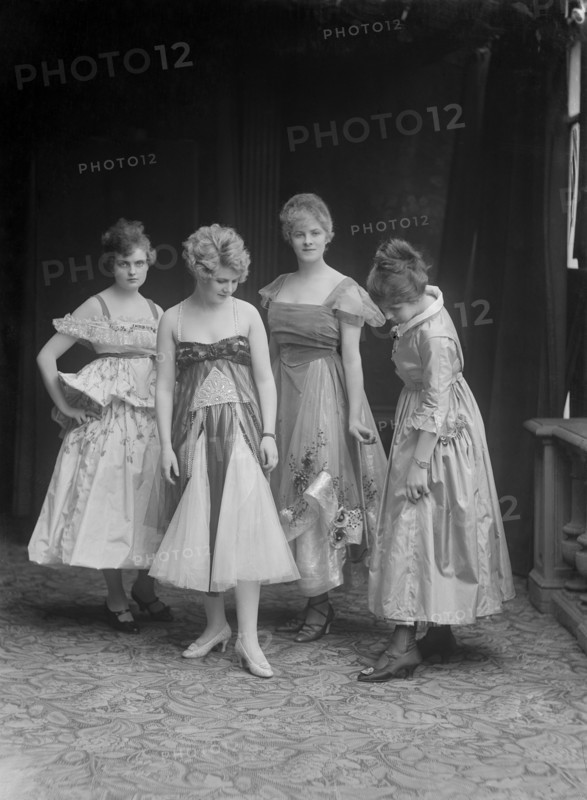 Dresses designed by Jeanne Paquin