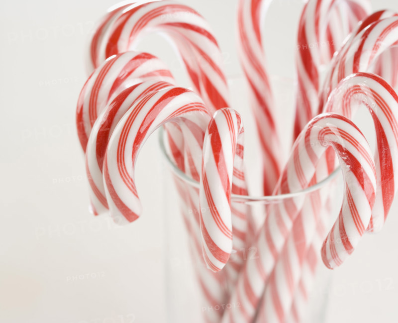 Close up of candy canes in a glass. Date : 2006