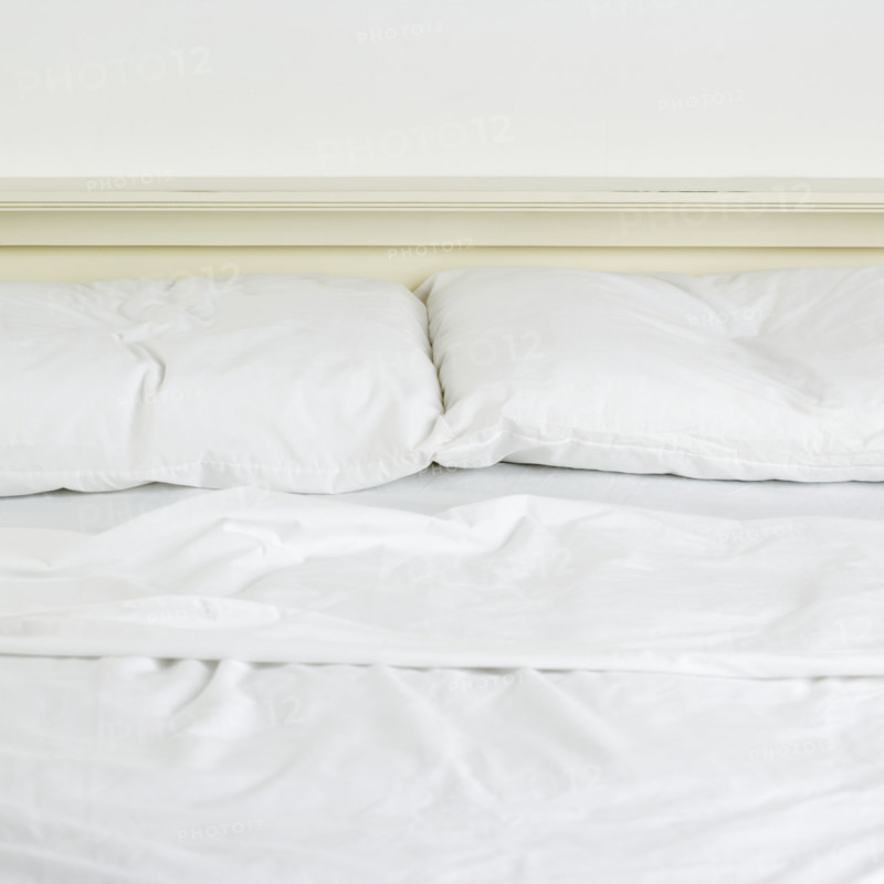 Still life of an unmade bed. Date : 2006