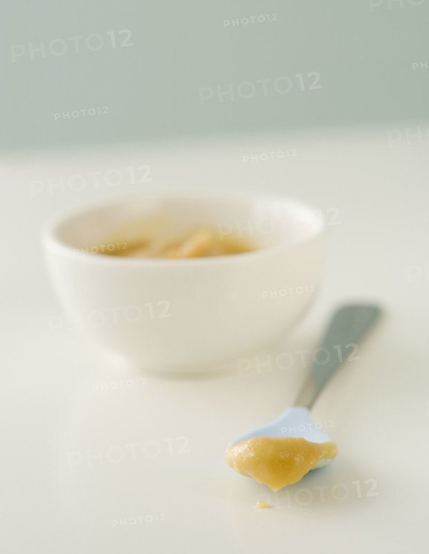 Close up of baby food and spoon. Date : 2007