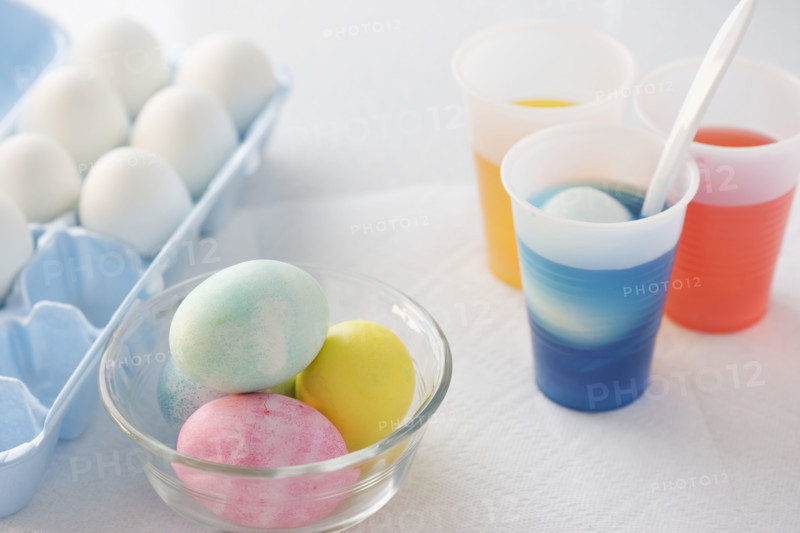 Easter egg coloring tools. Date : 2006