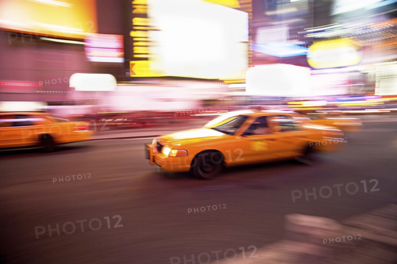 Taxi cab in Times Square, New York City. Date : 2007