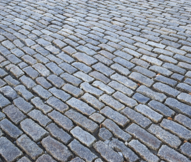 cobblestone street. Date : 2007