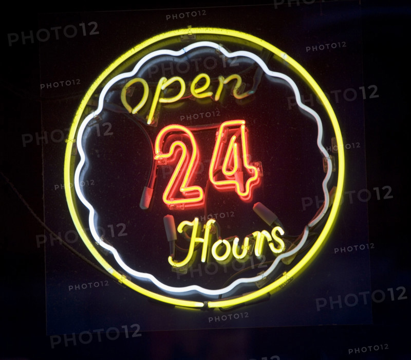 open 24 hours neon sign. Date : 2007