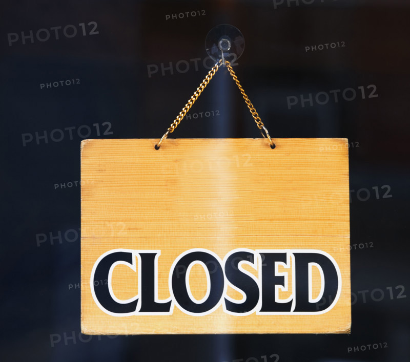 closed sign. Date : 2007