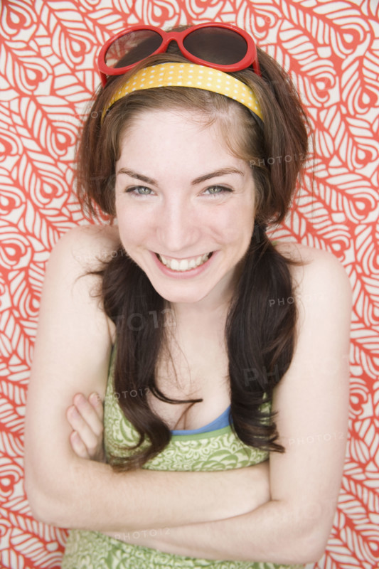 Portrait of woman with arms crossed. Date : 2007